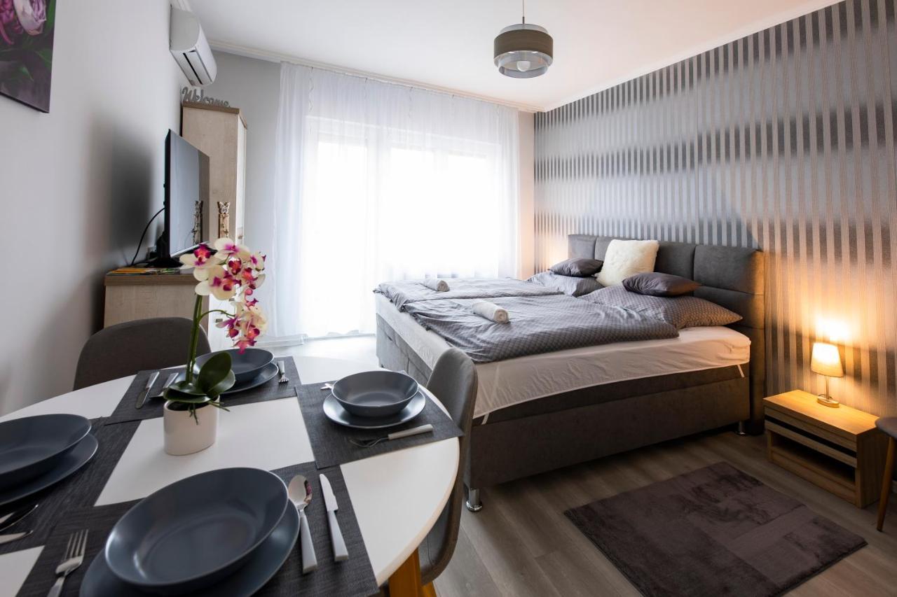 Csipke Apartman Makó Esterno foto