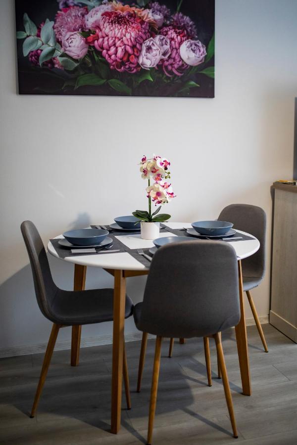 Csipke Apartman Makó Esterno foto
