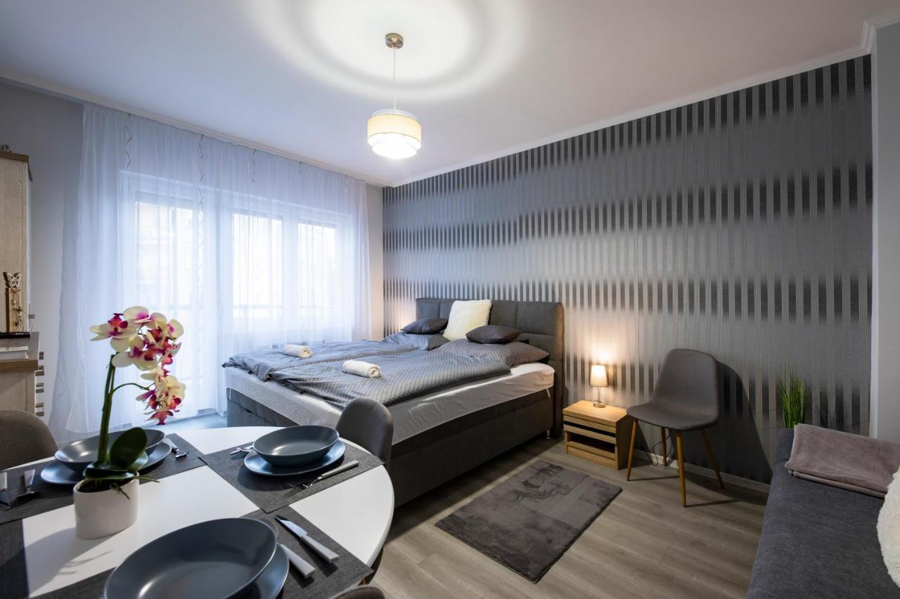 Csipke Apartman Makó Esterno foto