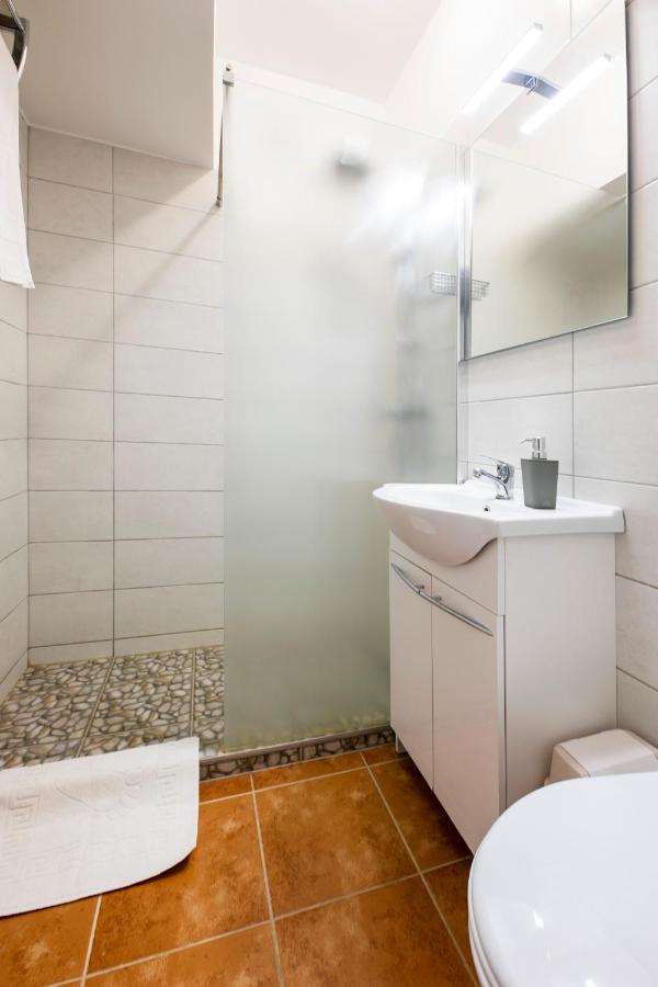 Csipke Apartman Makó Esterno foto