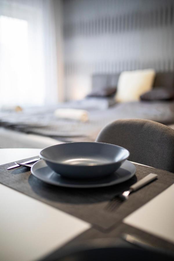 Csipke Apartman Makó Esterno foto